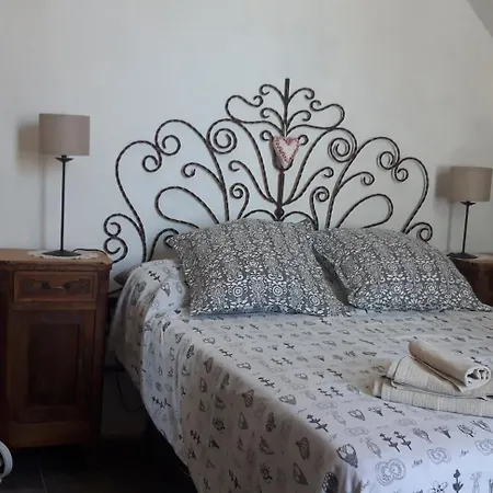 Ancient Medieval Chapel Амальфи