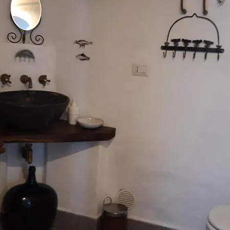 Ancient Medieval Chapel * Amalfi