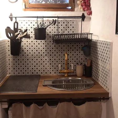 Ancient Medieval Chapel Βίλα *