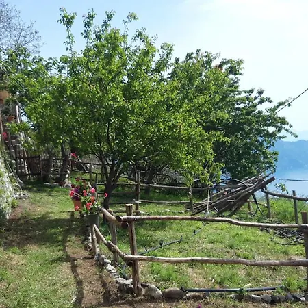 Ancient Medieval Chapel וילה *