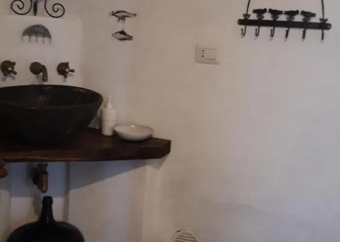 Ancient Medieval Chapel * أمالفي