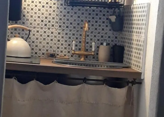 Ancient Medieval Chapel * アマルフィ