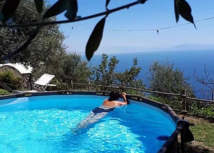 Ancient Medieval Chapel فيلة