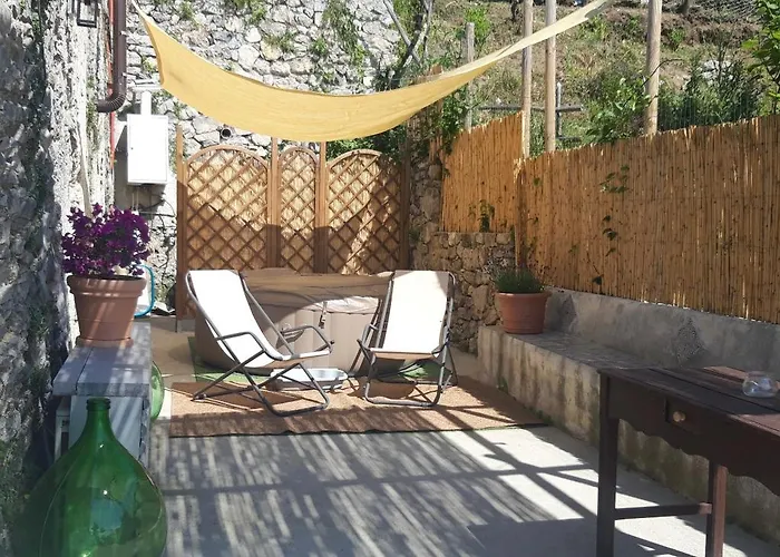 Ancient Medieval Chapel * Amalfi